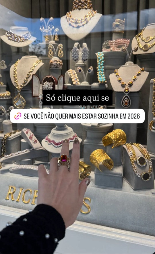 Hands-Up